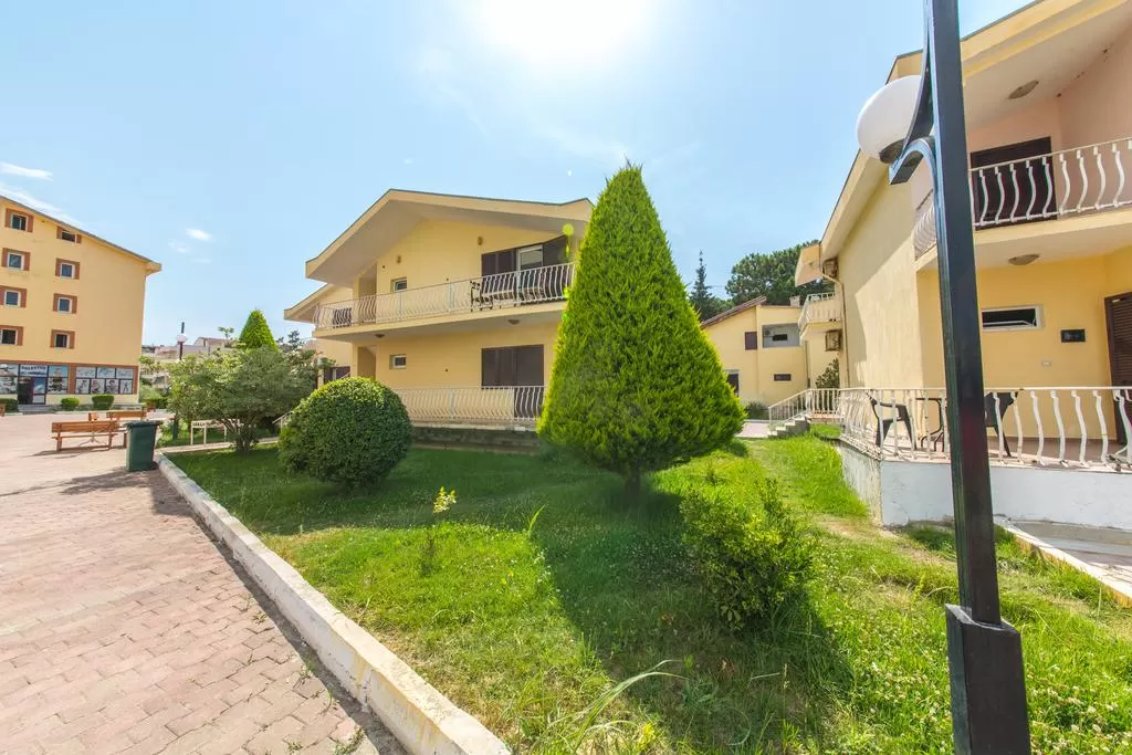 Kolaveri Resort - villas.jpg